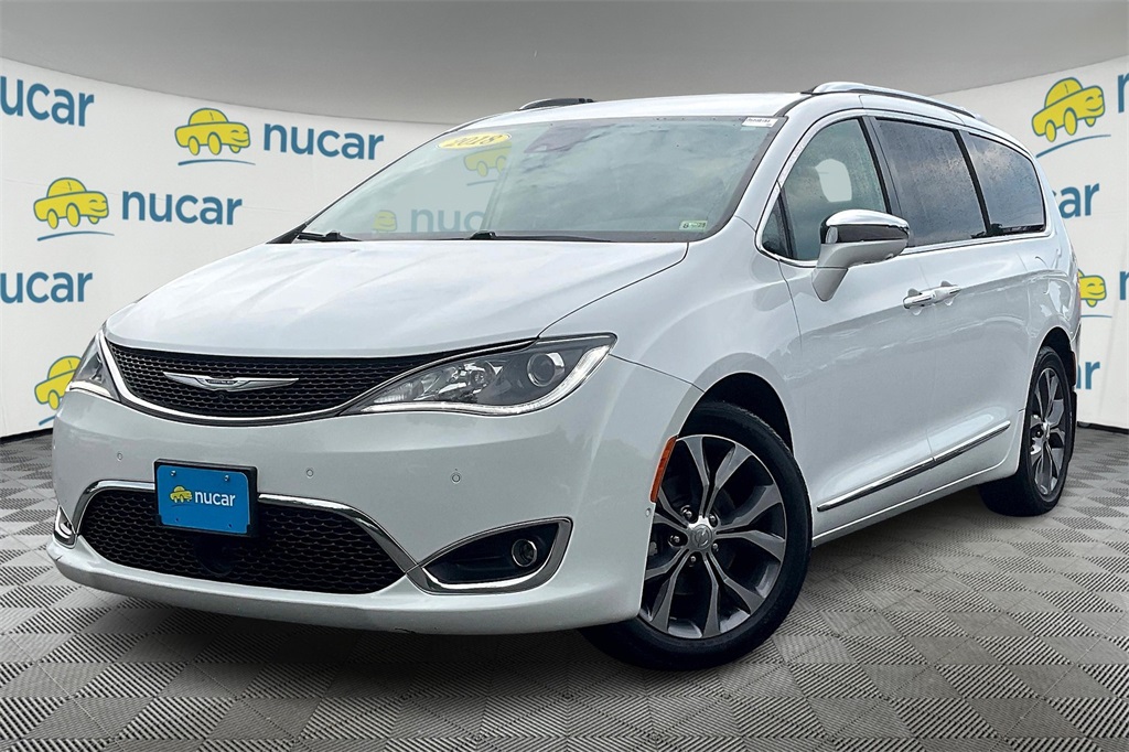 2018 Chrysler Pacifica Limited - Photo 3
