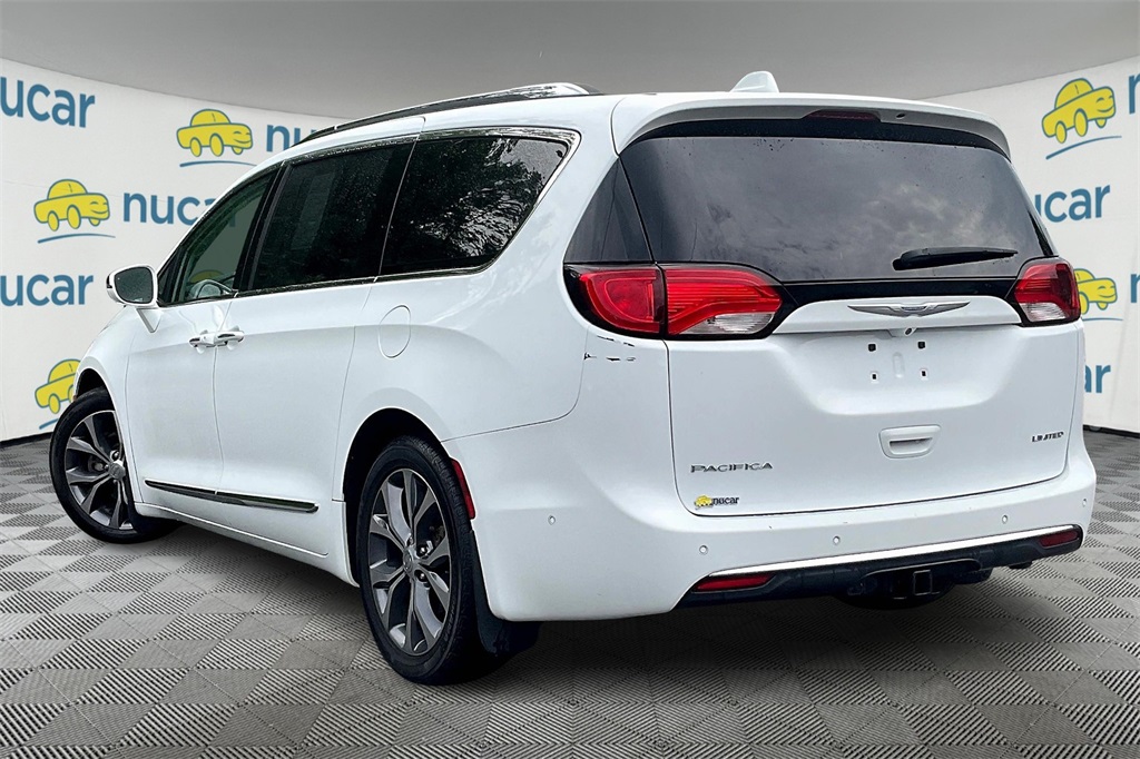 2018 Chrysler Pacifica Limited - Photo 4