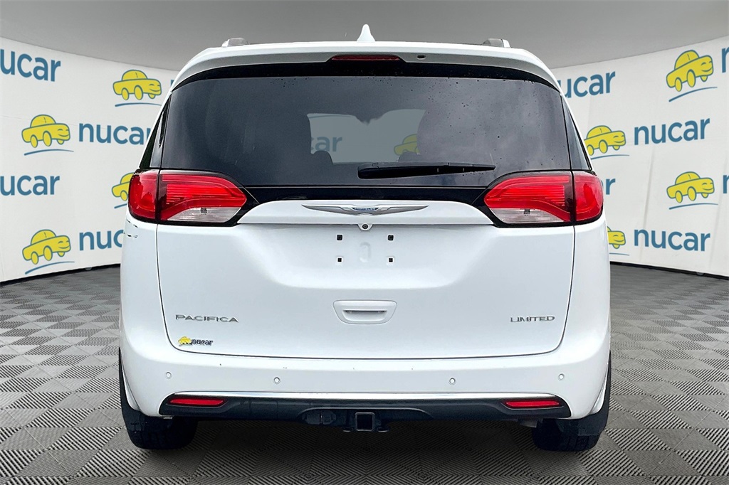 2018 Chrysler Pacifica Limited - Photo 5