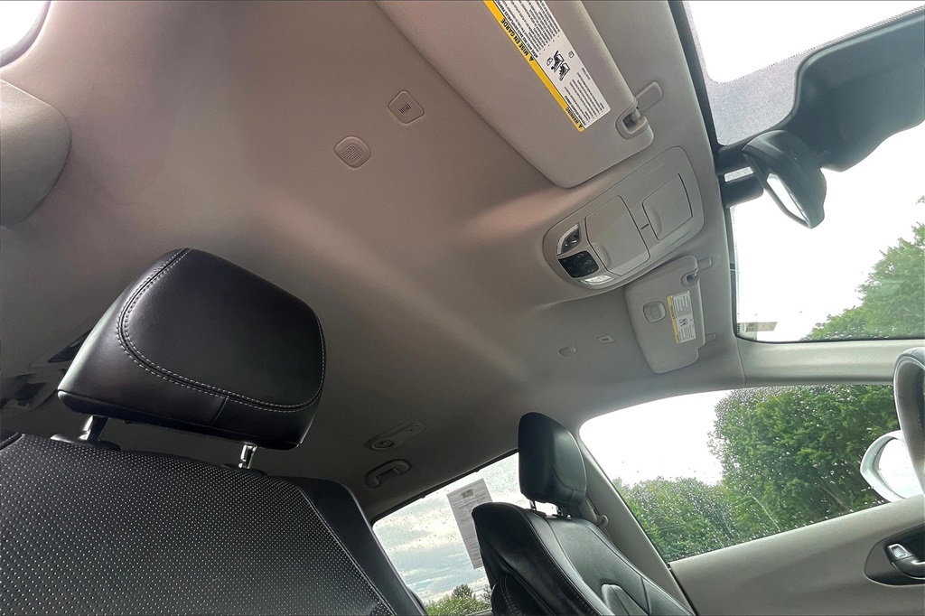 2018 Chrysler Pacifica Limited - Photo 7