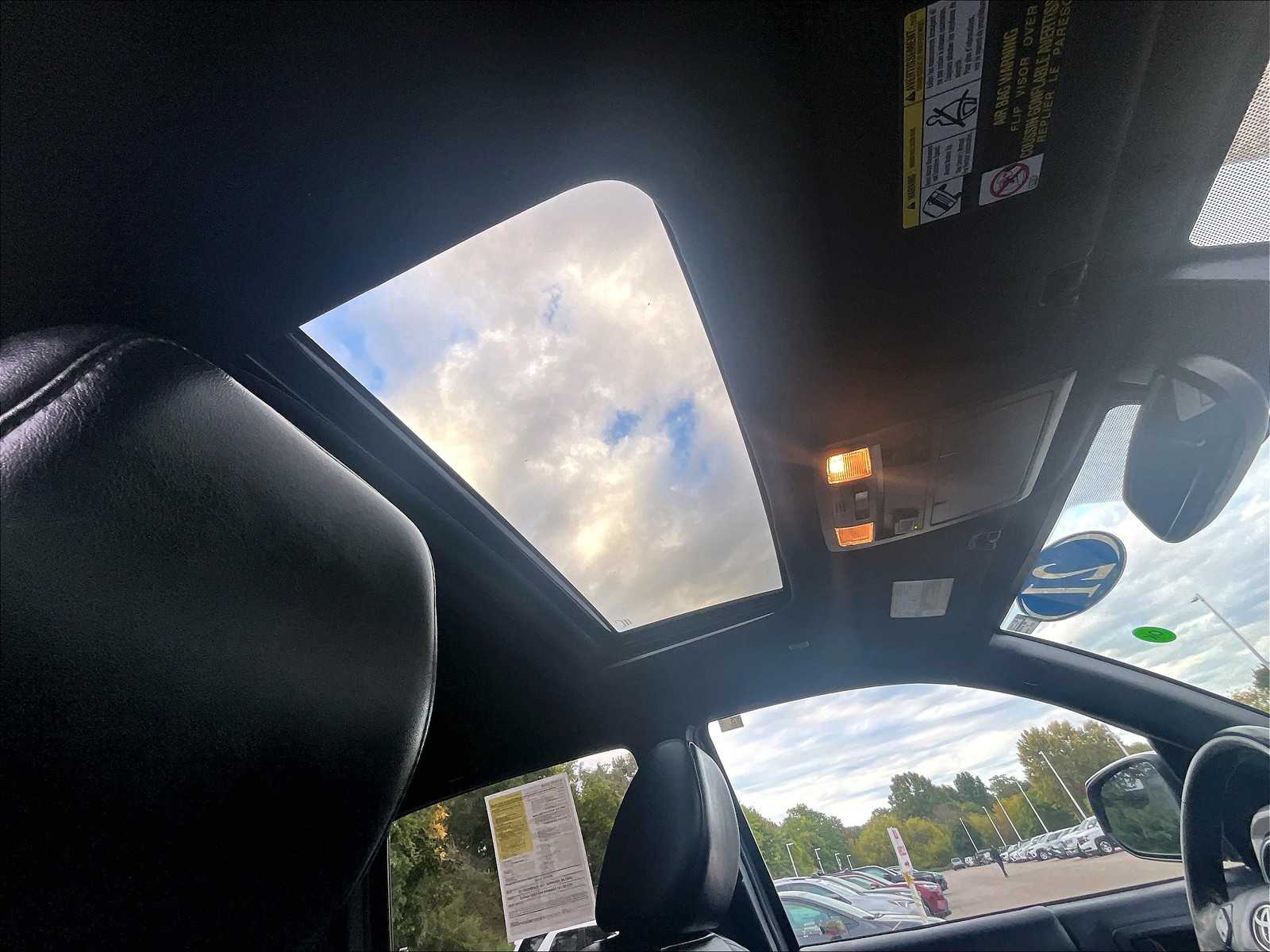 2021 Toyota Tacoma Limited - Photo 22
