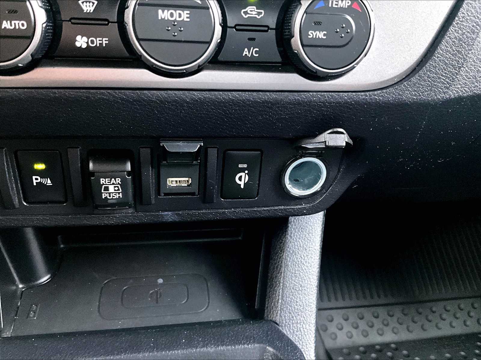 2021 Toyota Tacoma Limited - Photo 27