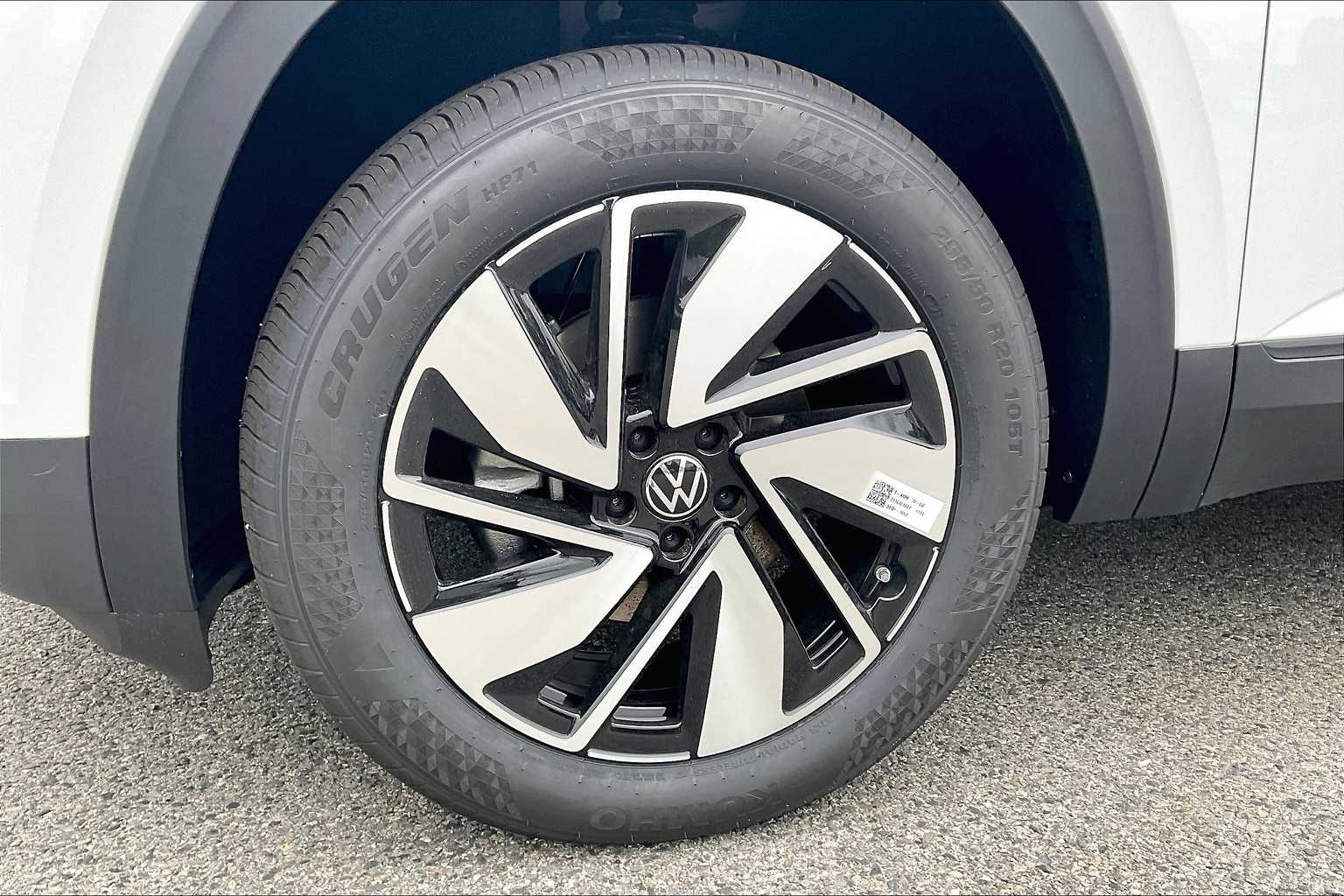 2025 Volkswagen Atlas 2.0T SE w/Technology - Photo 8