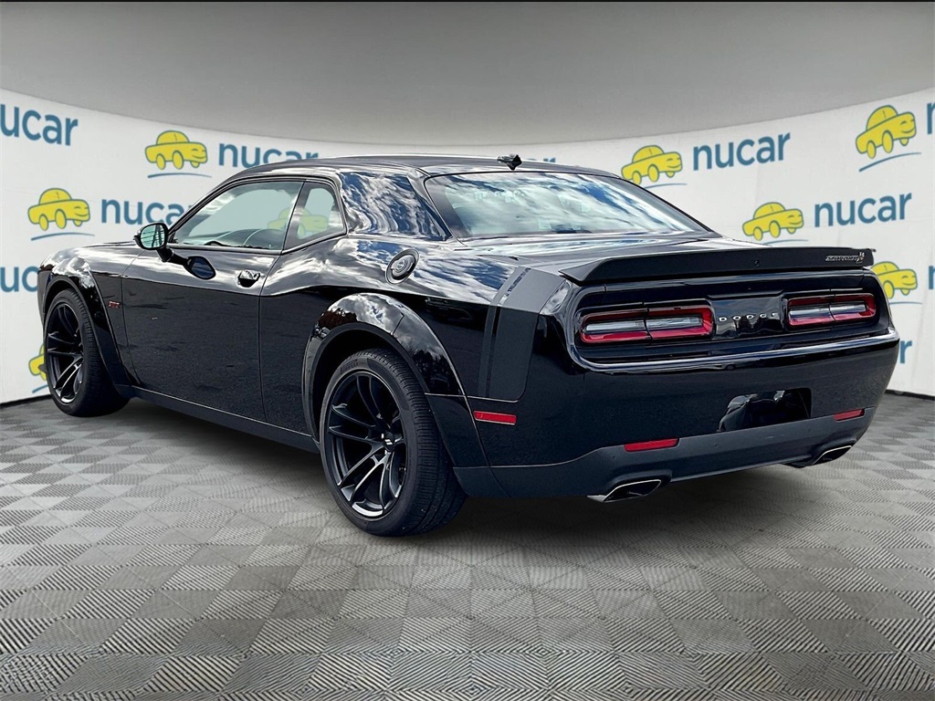 2023 Dodge Challenger R/T Scat Pack Widebody - Photo 4