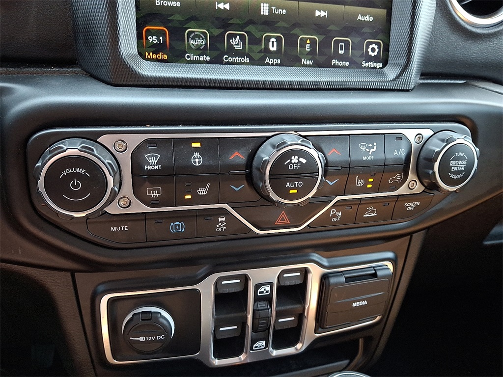 2022 Jeep Wrangler Unlimited Sahara 4xe - Photo 15