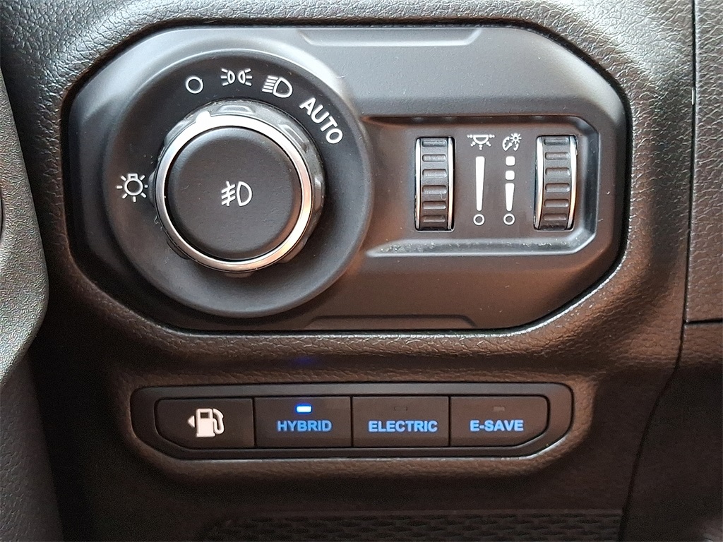 2022 Jeep Wrangler Unlimited Sahara 4xe - Photo 28