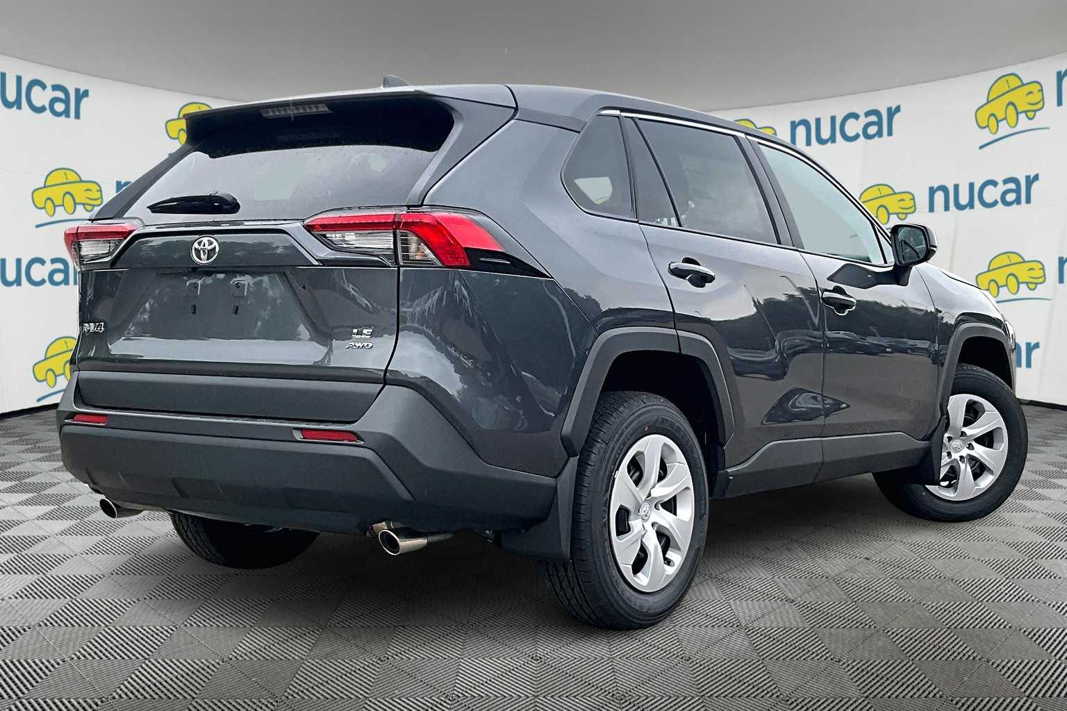 2025 Toyota RAV4 LE - Photo 7