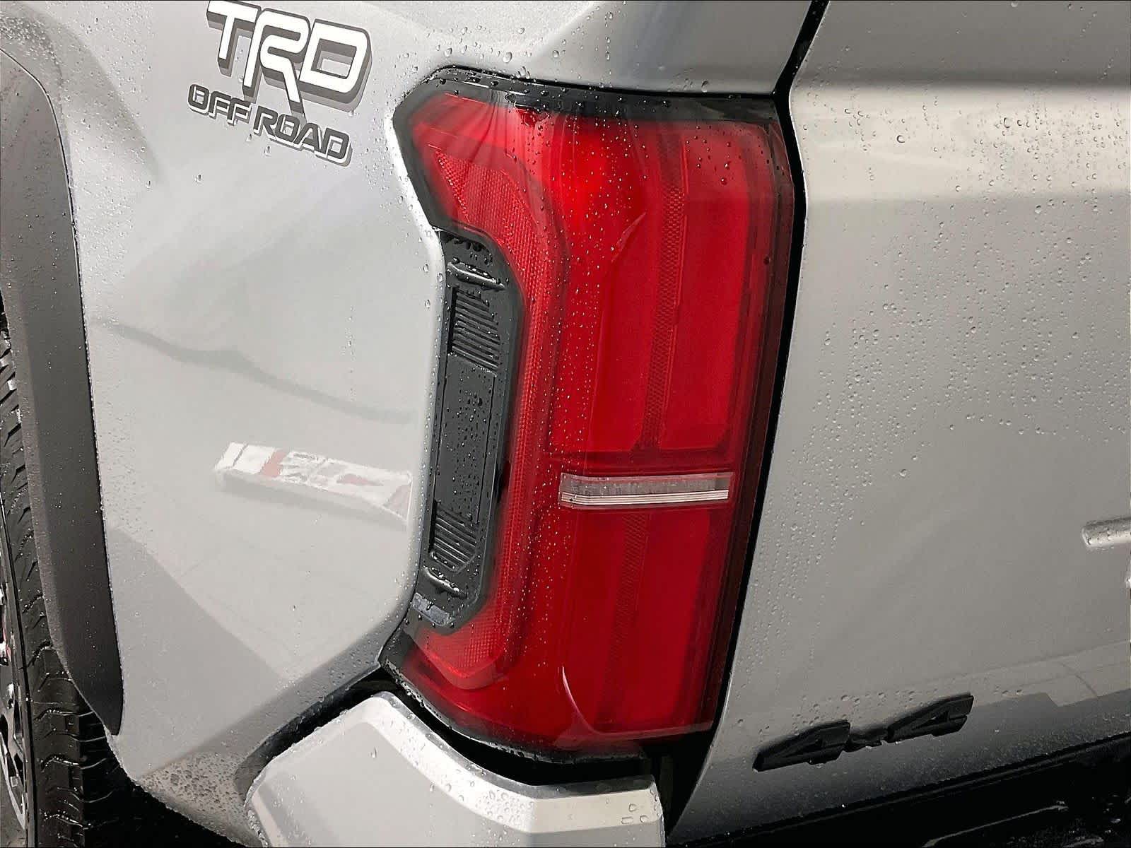 2025 Toyota Tacoma TRD Off Road - Photo 32