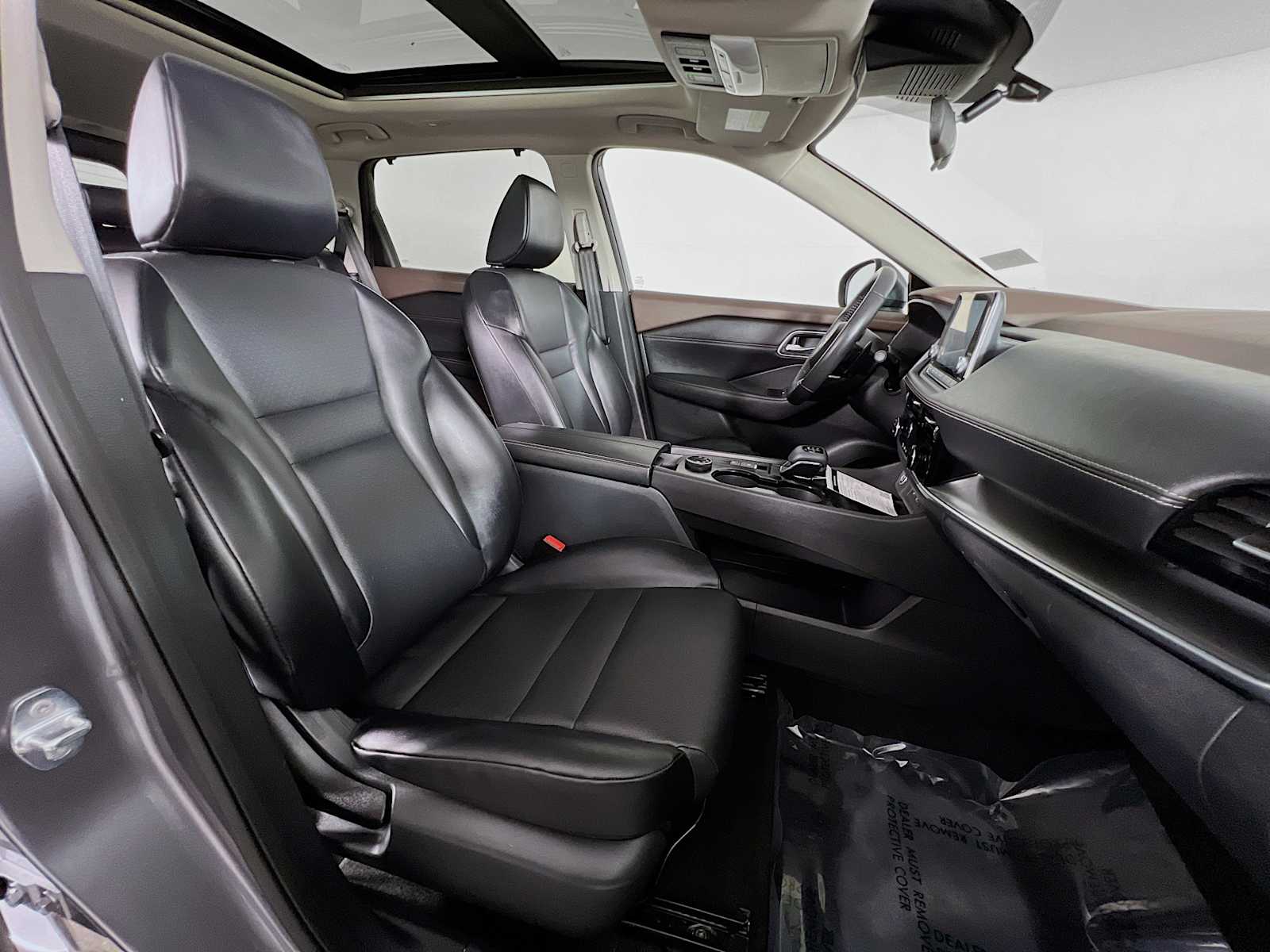 2021 Nissan Rogue SV - Photo 29