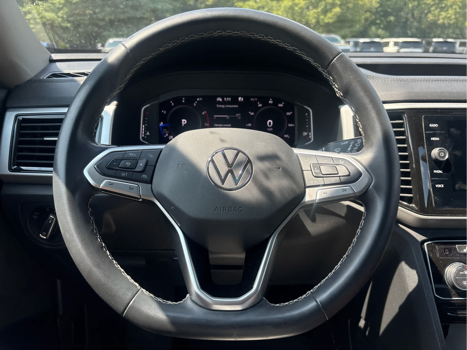 2022 Volkswagen Atlas 3.6L V6 SEL - Photo 12