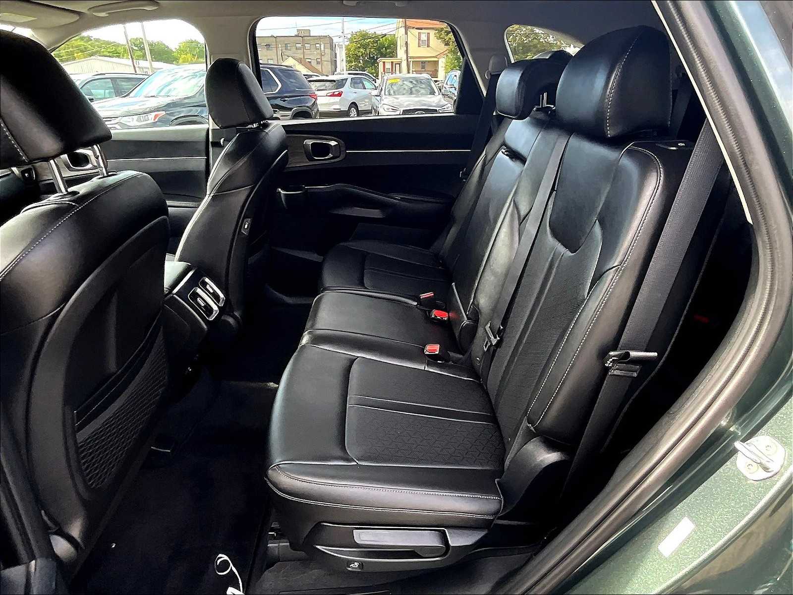 2022 Kia Sorento X-Line S - Photo 15