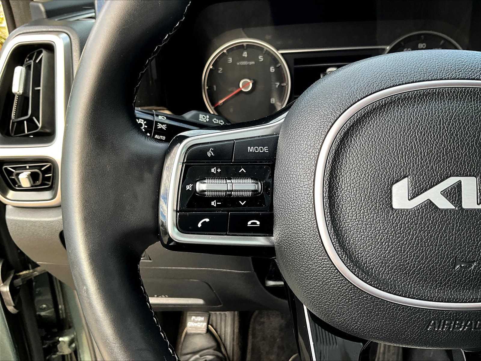 2022 Kia Sorento X-Line S - Photo 24