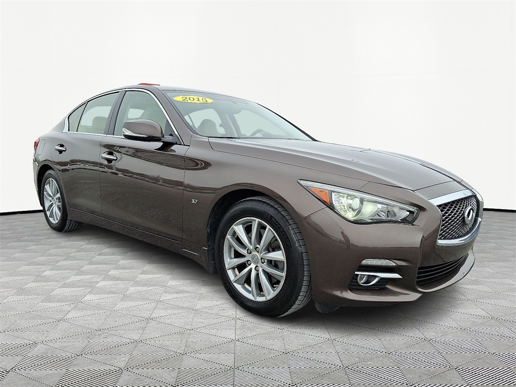 2015 INFINITI Q50 Premium