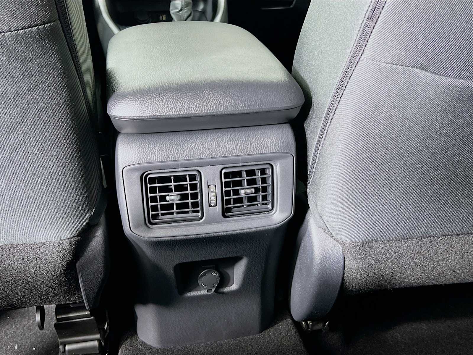 2025 Toyota RAV4 LE - Photo 14
