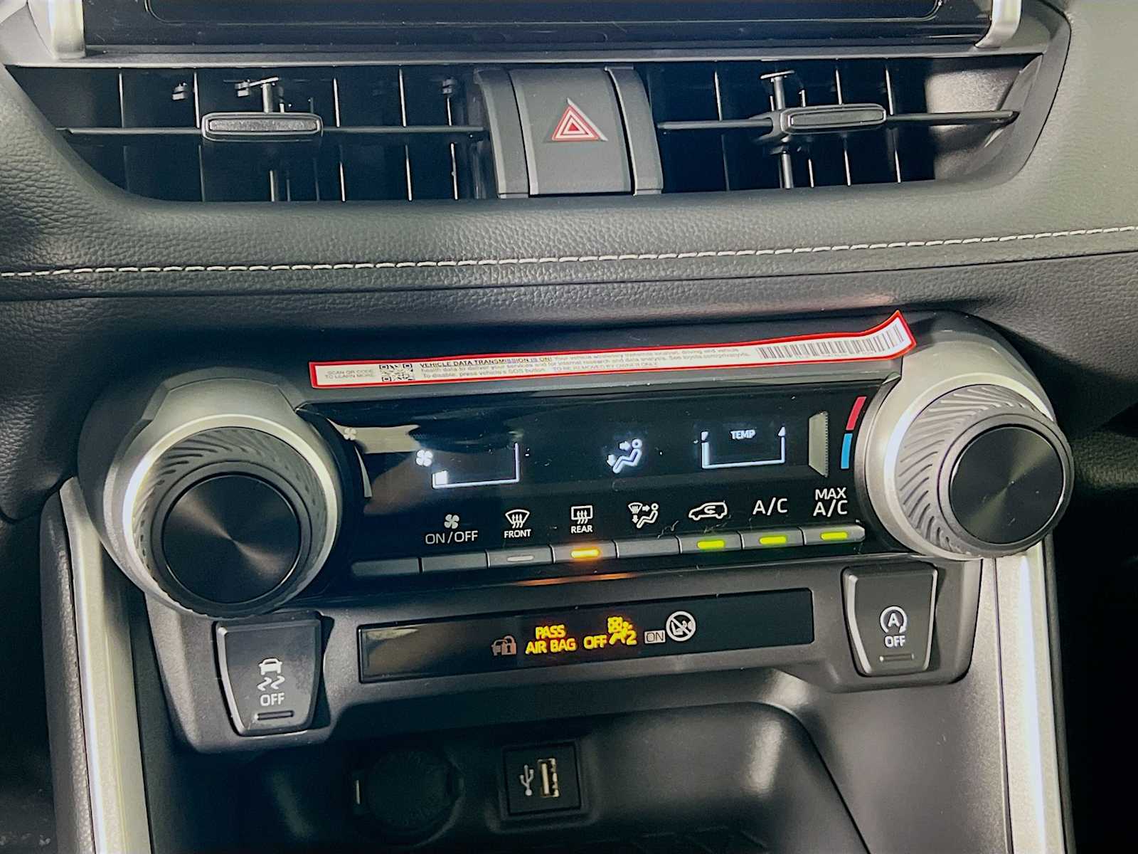 2025 Toyota RAV4 LE - Photo 10