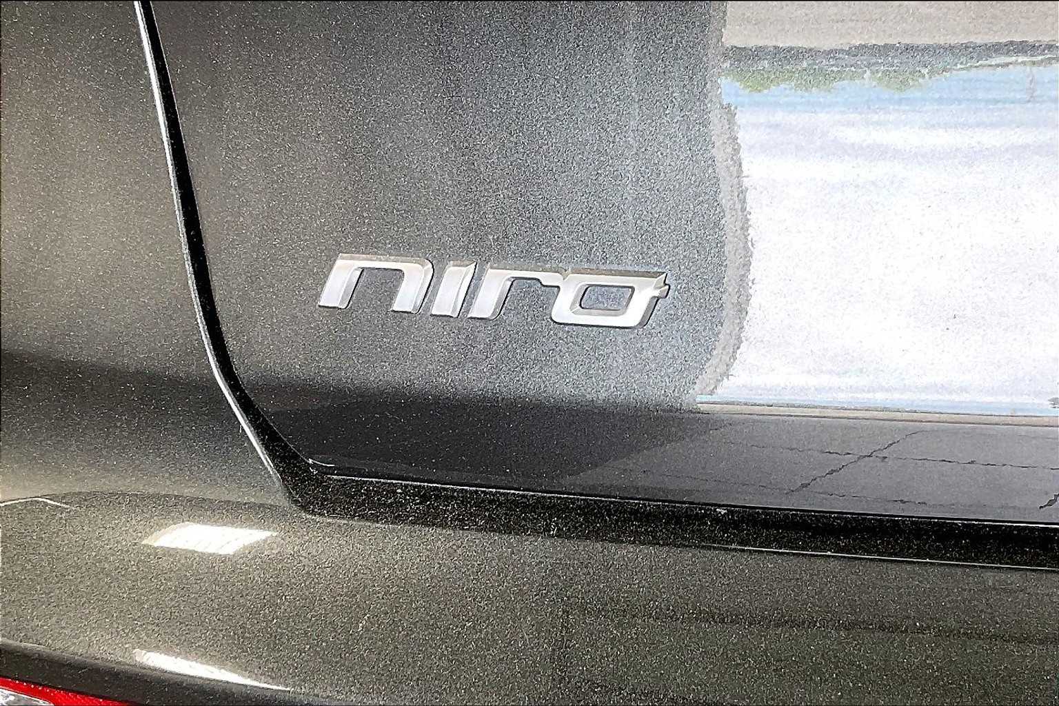 2022 Kia Niro EV EX - Photo 28