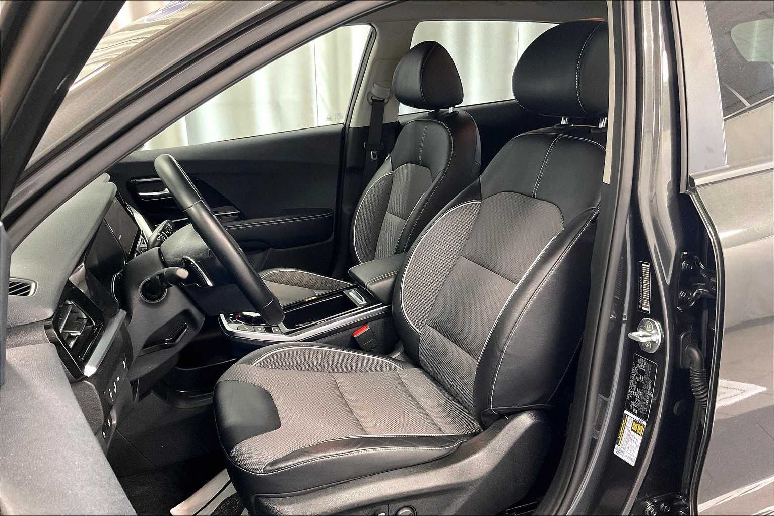 2022 Kia Niro EV EX - Photo 10