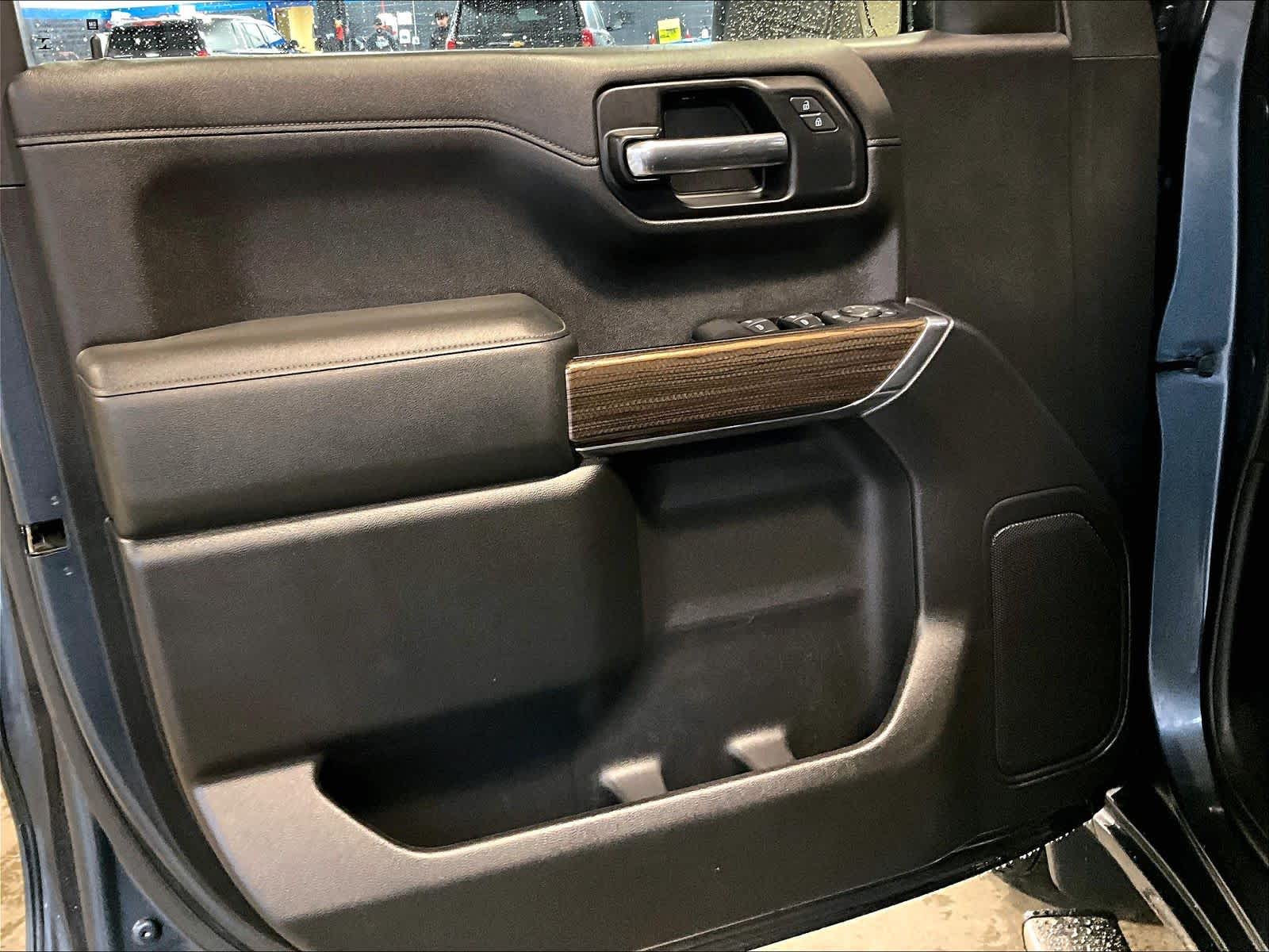 2019 Chevrolet Silverado 1500 LT - Photo 9