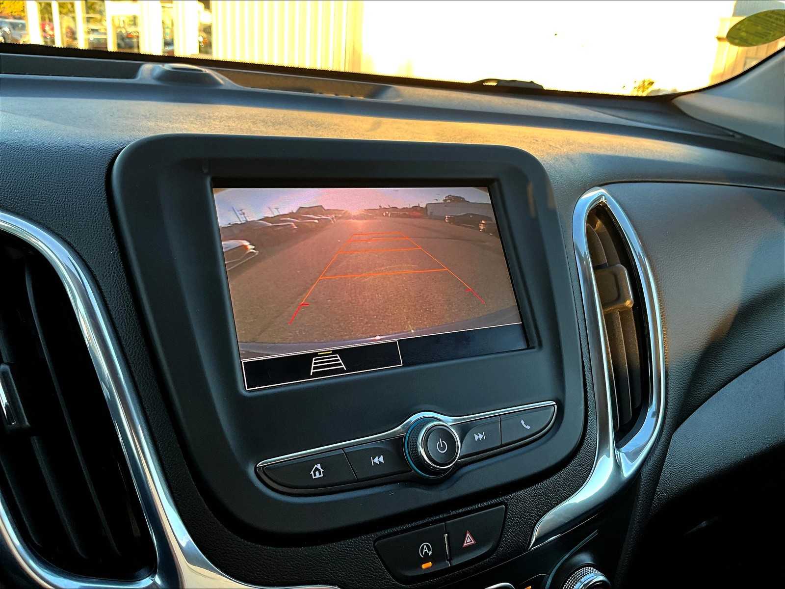 2023 Chevrolet Equinox LT - Photo 18