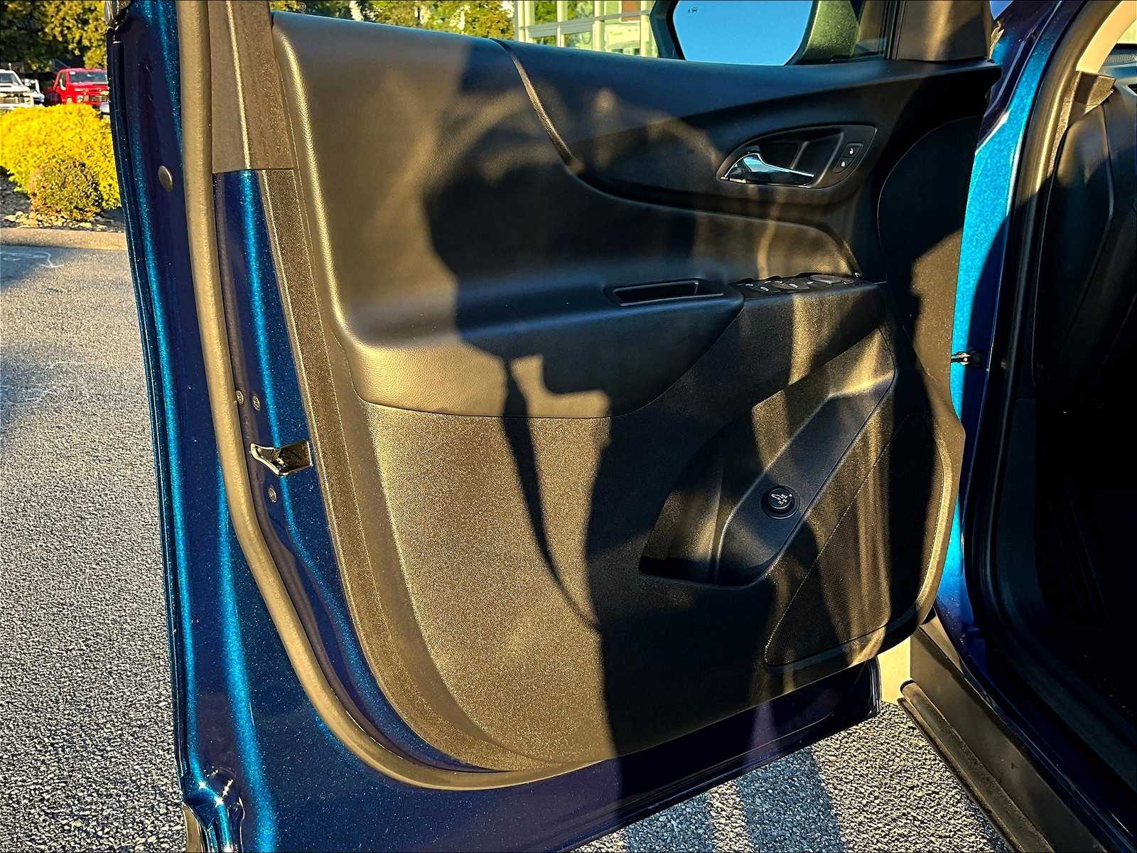 2023 Chevrolet Equinox LT - Photo 9