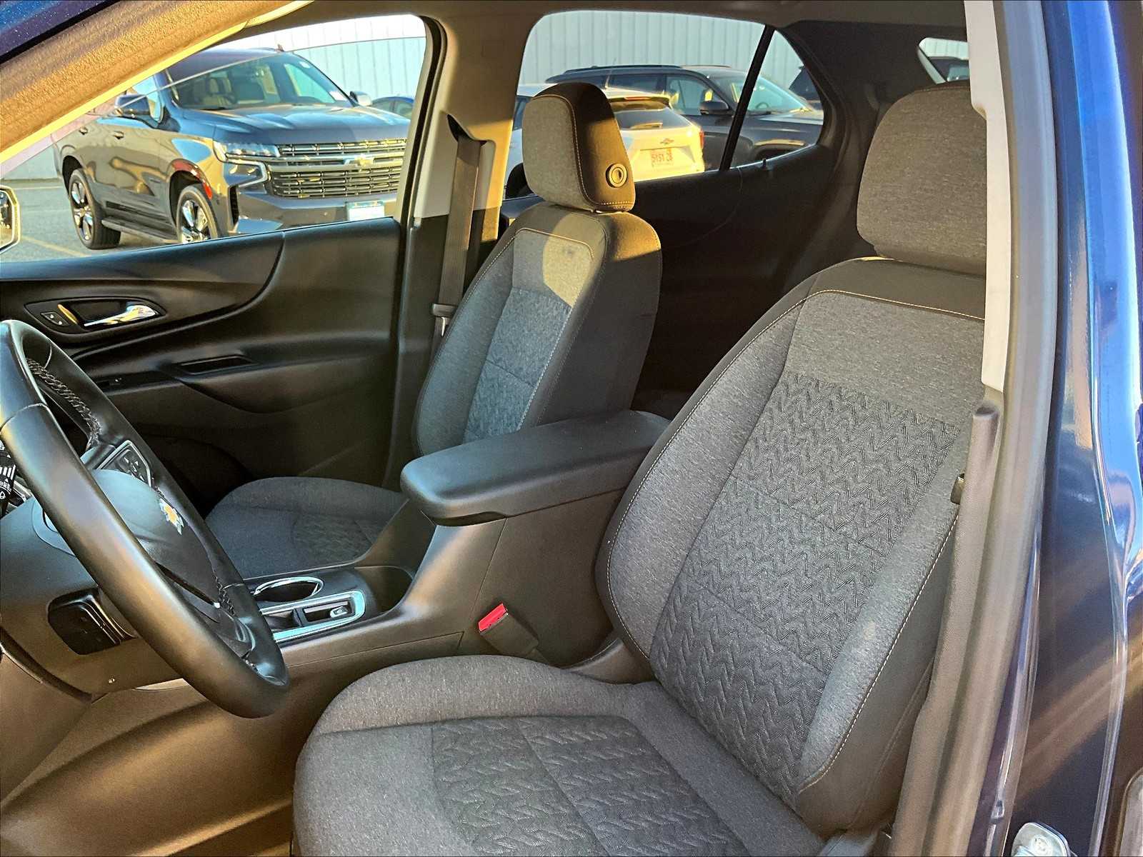 2023 Chevrolet Equinox LT - Photo 10