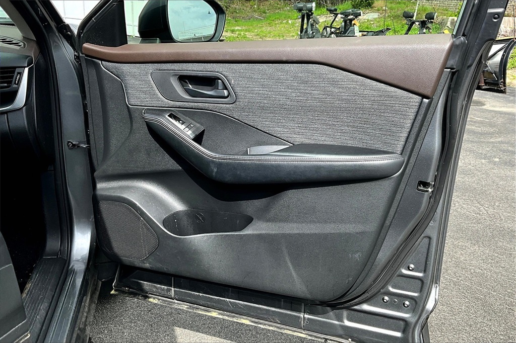 2021 Nissan Rogue S - Photo 12