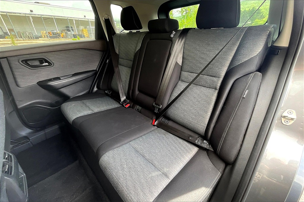 2021 Nissan Rogue S - Photo 15