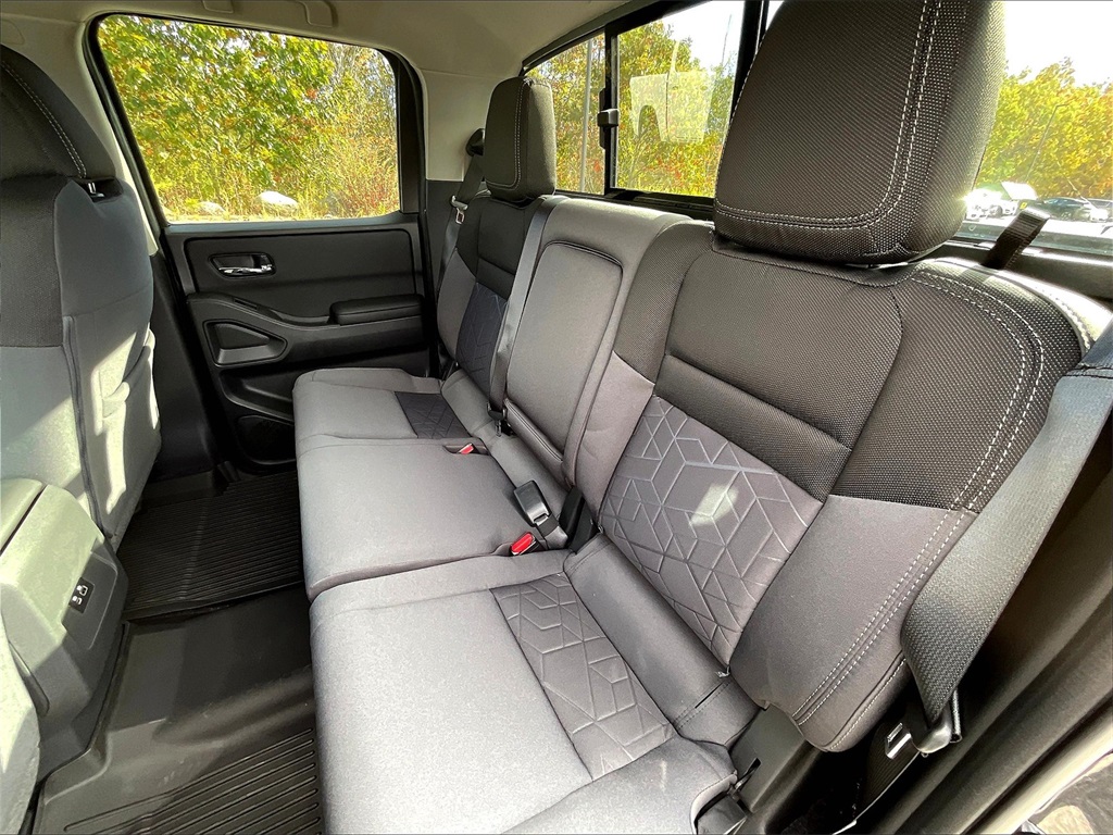 2026 Nissan Frontier SV - Photo 15