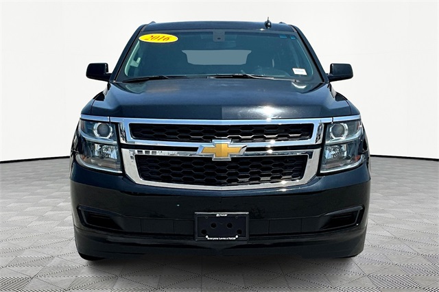 2016 Chevrolet Suburban LS - Photo 2