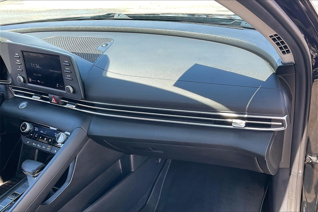 2023 Hyundai Elantra Hybrid Blue - Photo 12