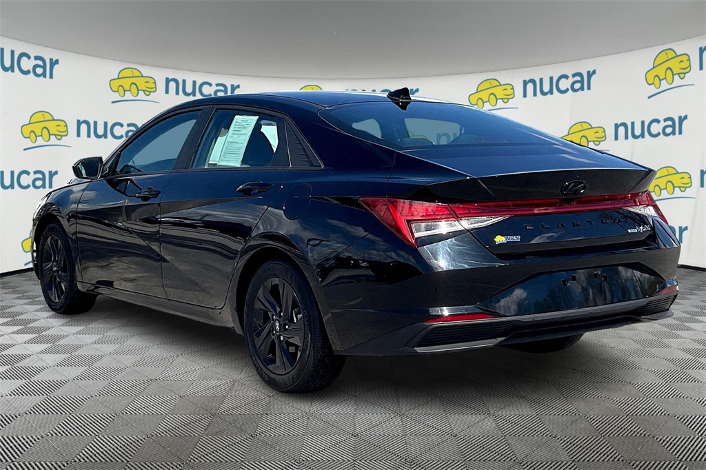2023 Hyundai Elantra Hybrid Blue - Photo 4