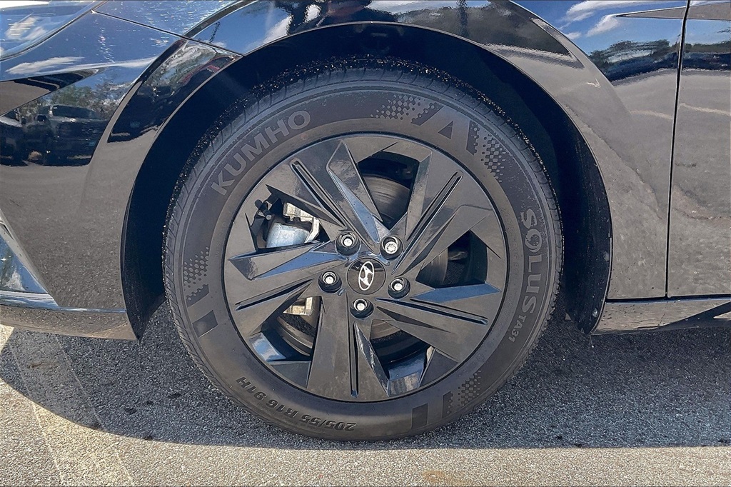 2023 Hyundai Elantra Hybrid Blue - Photo 7