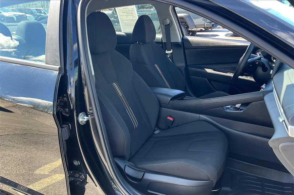 2023 Hyundai Elantra Hybrid Blue - Photo 10
