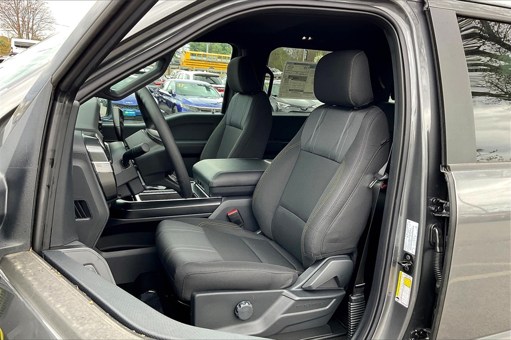 2025 Ford F-150 STX - Photo 11