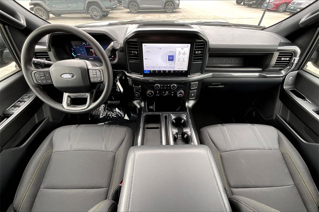 2025 Ford F-150 STX - Photo 12