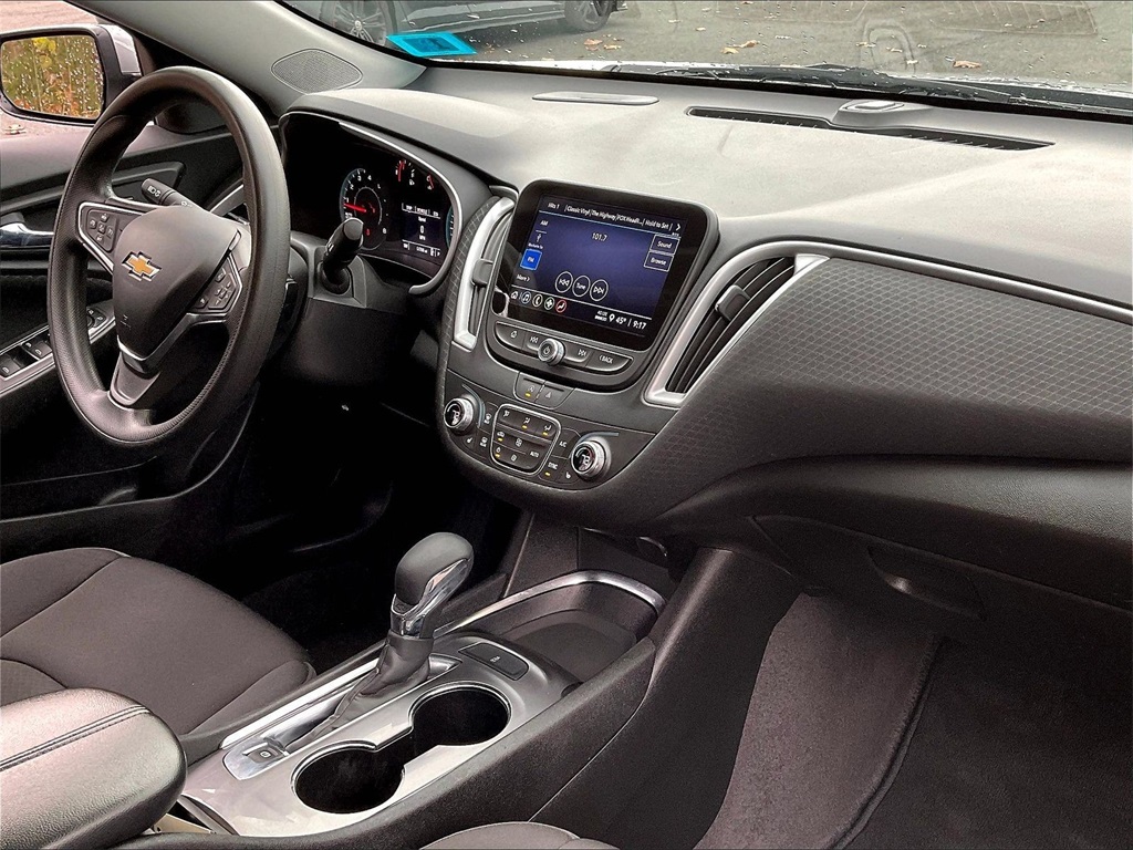 2023 Chevrolet Malibu LT - Photo 13
