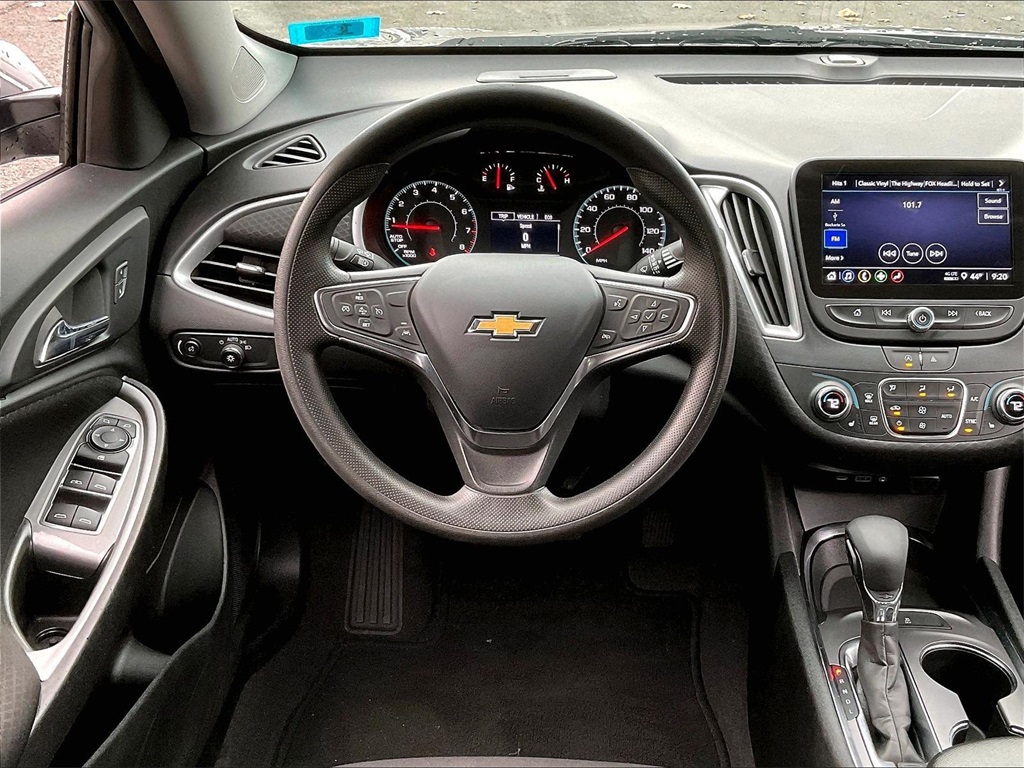 2023 Chevrolet Malibu LT - Photo 16