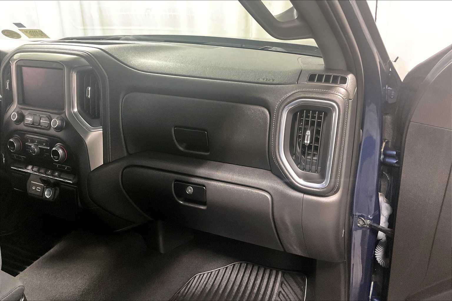 2022 Chevrolet Silverado 1500 LTD LT - Photo 13