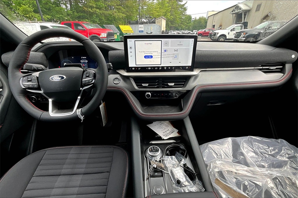 2025 Ford Explorer ST-Line - Photo 6