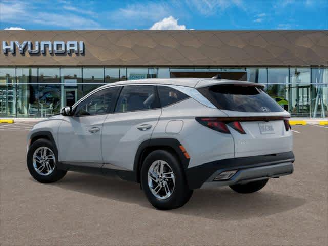 2025 Hyundai Tucson SE - Photo 5
