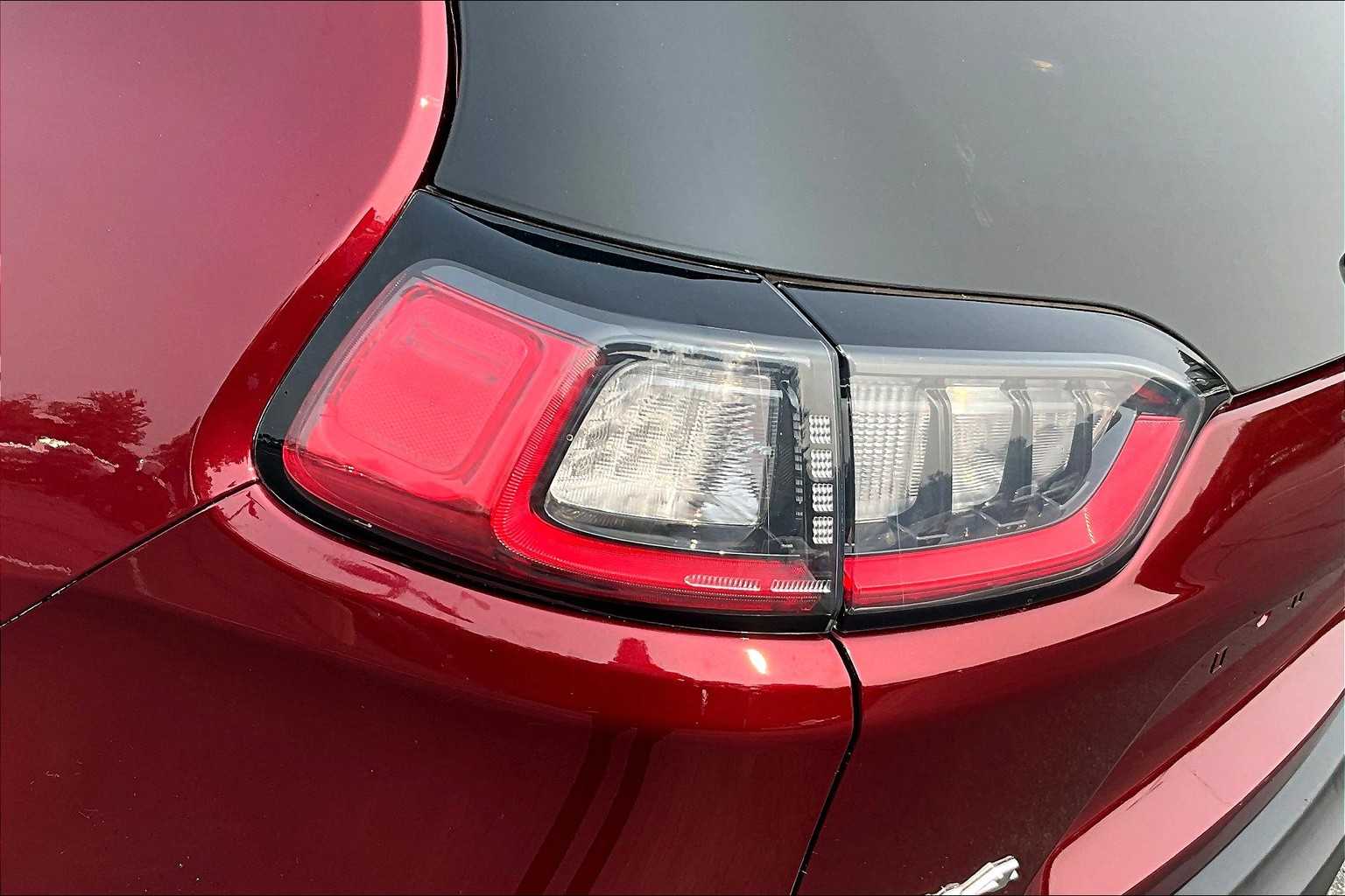 2020 Jeep Cherokee Latitude Plus - Photo 31