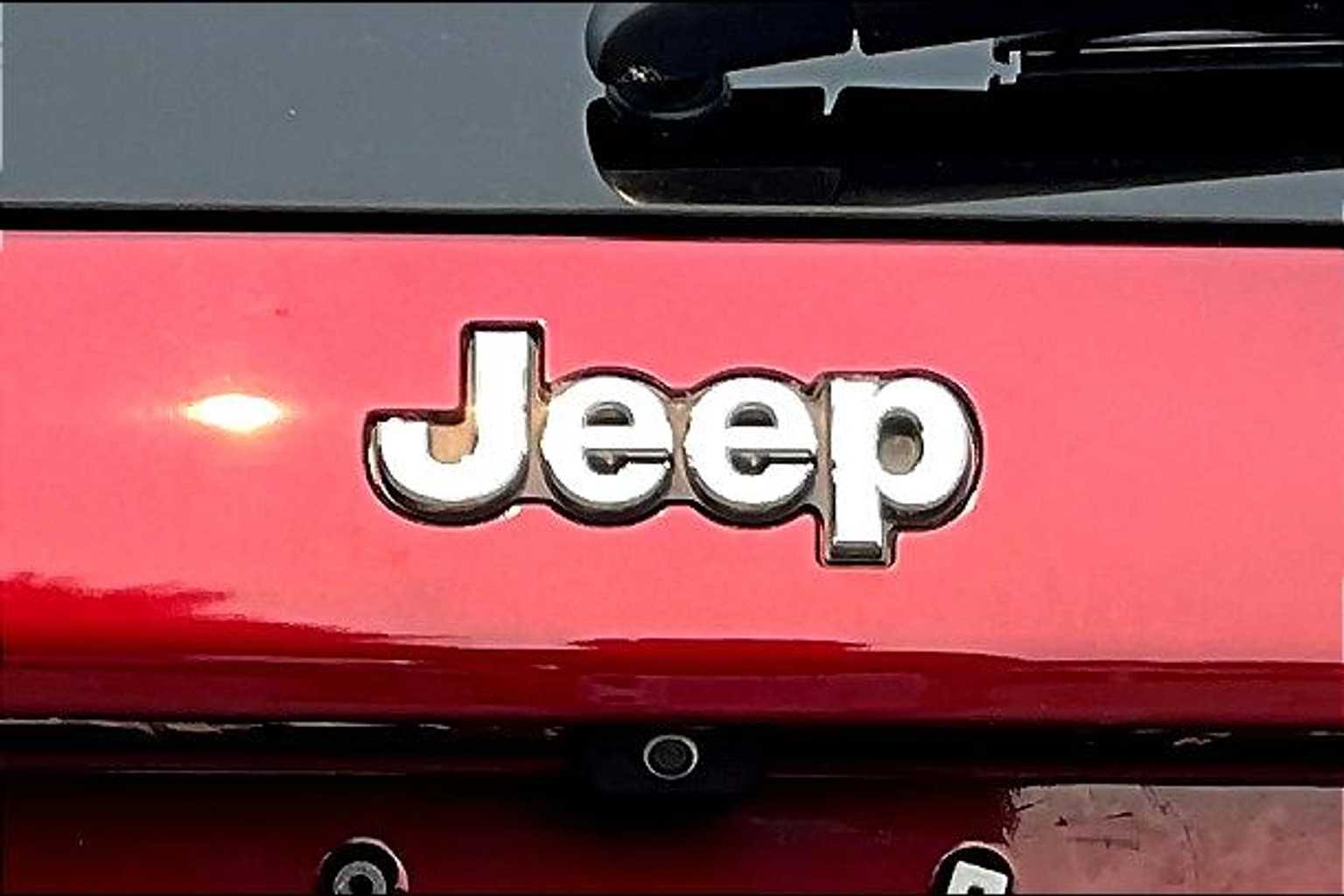 2020 Jeep Cherokee Latitude Plus - Photo 32