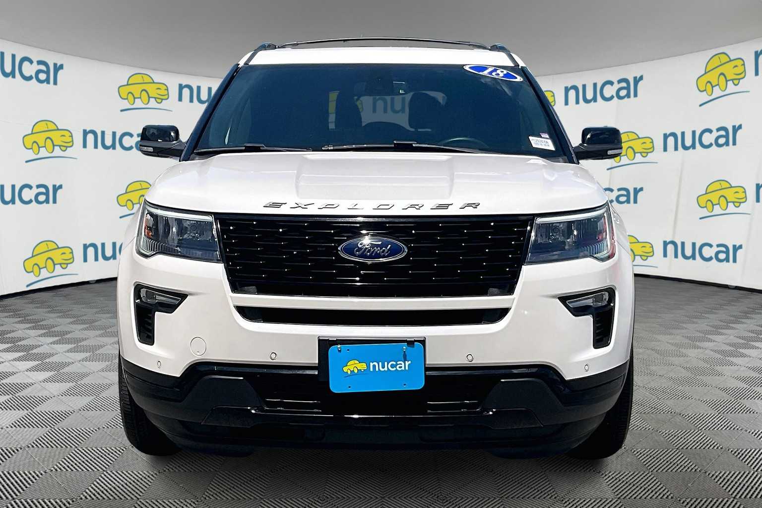 2018 Ford Explorer Sport - Photo 2