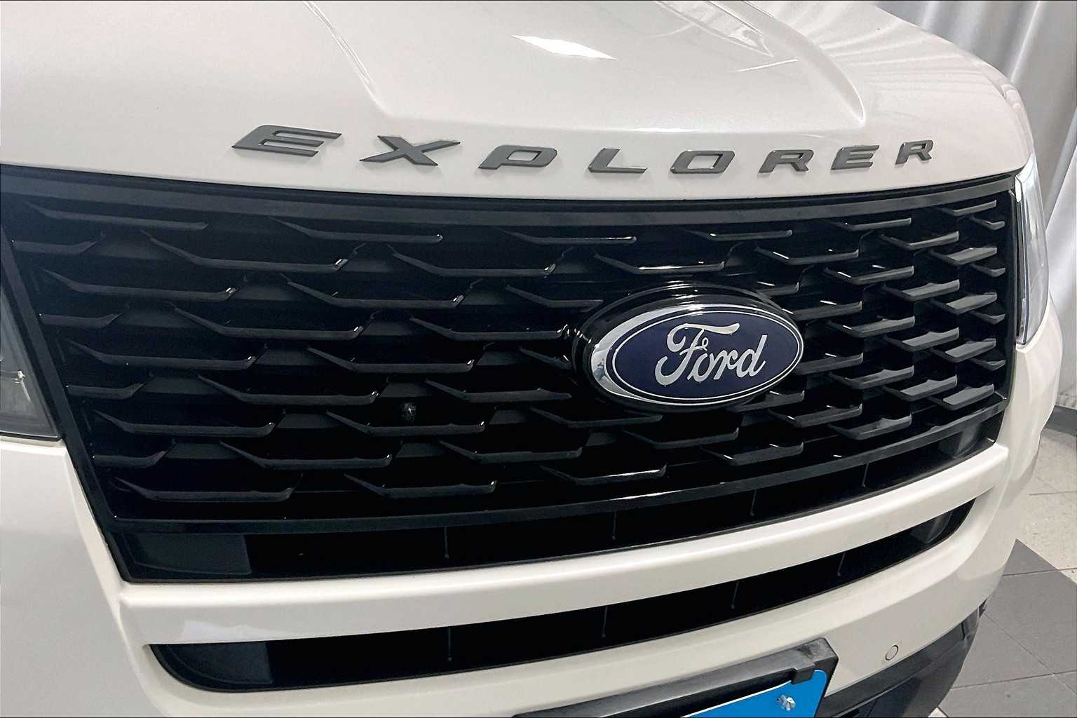 2018 Ford Explorer Sport - Photo 33