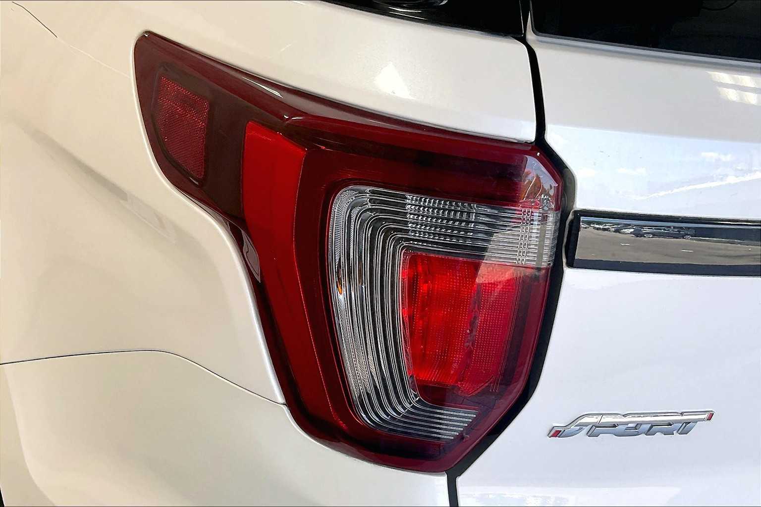 2018 Ford Explorer Sport - Photo 35