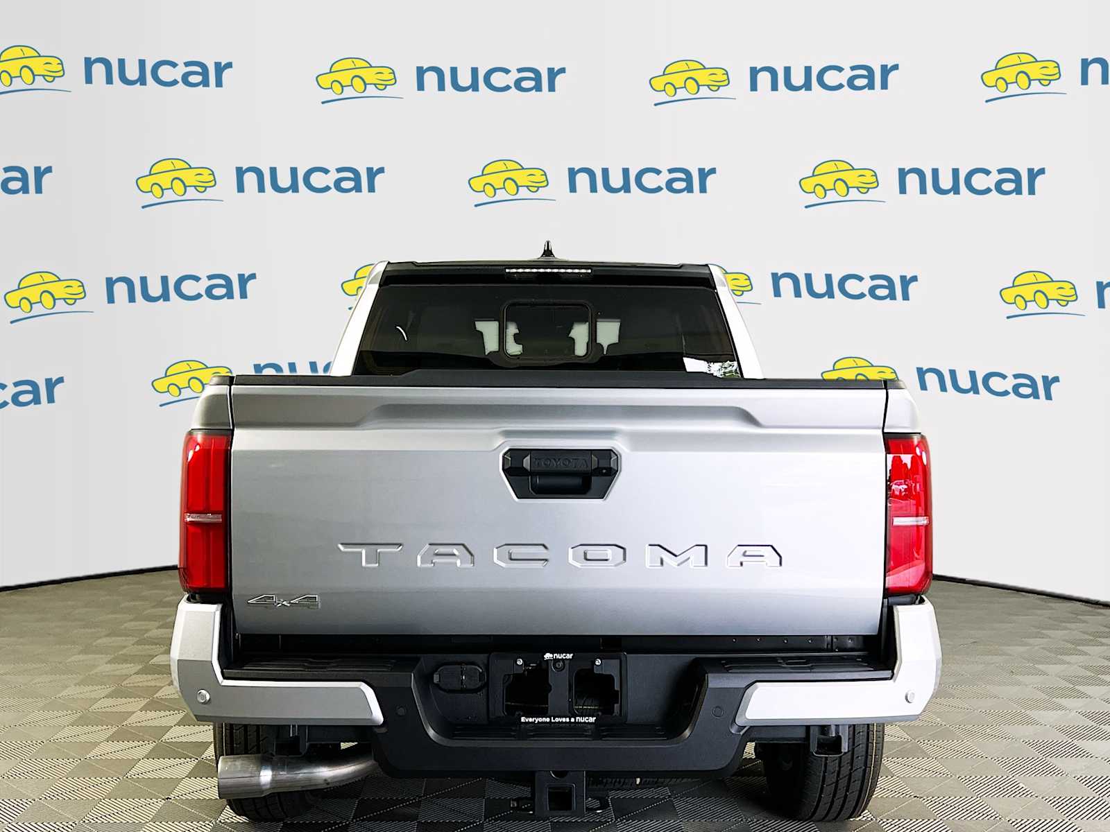 2025 Toyota Tacoma SR5 - Photo 5
