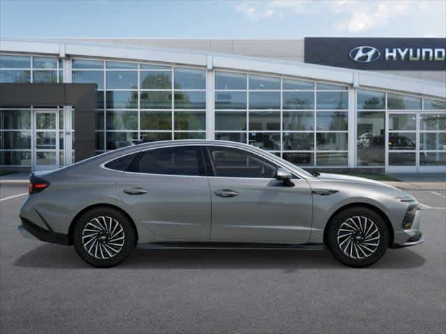 2025 Hyundai Sonata Hybrid SEL - Photo 7