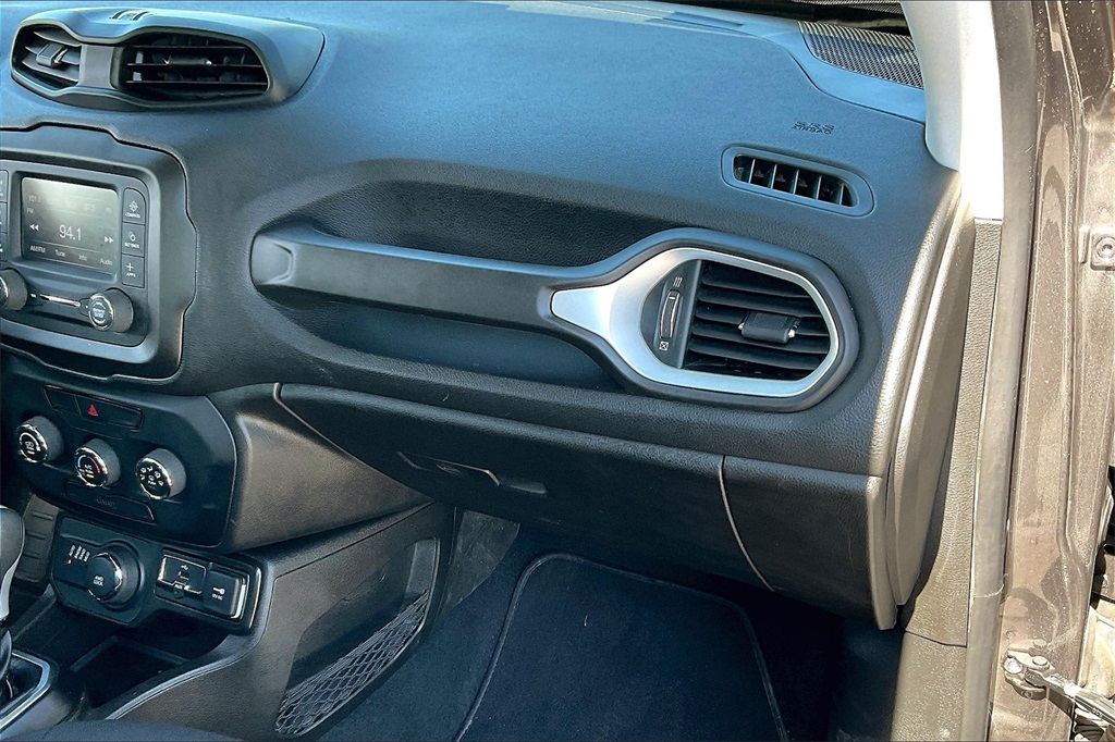 2020 Jeep Renegade Sport - Photo 12