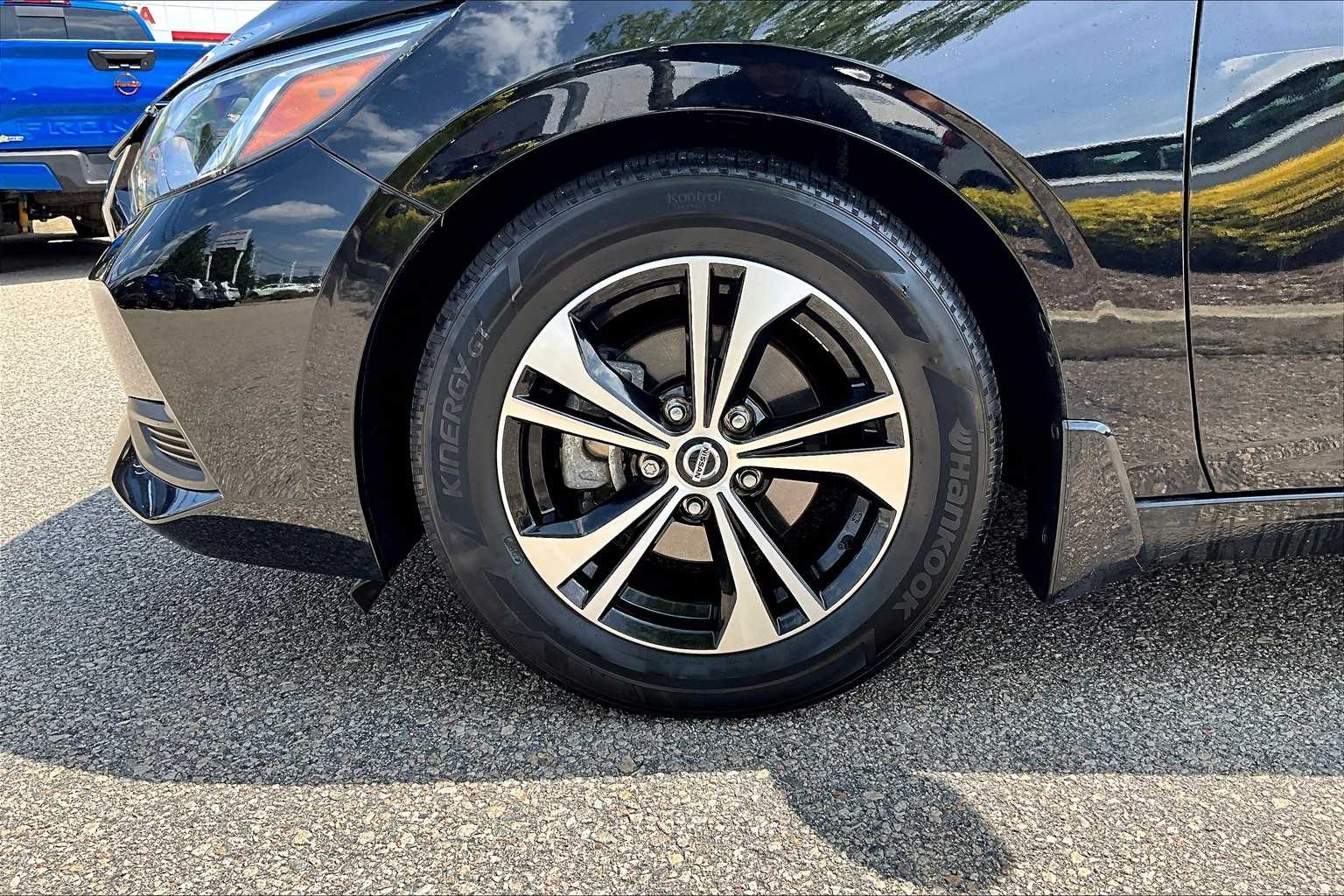 2022 Nissan Sentra SV - Photo 7