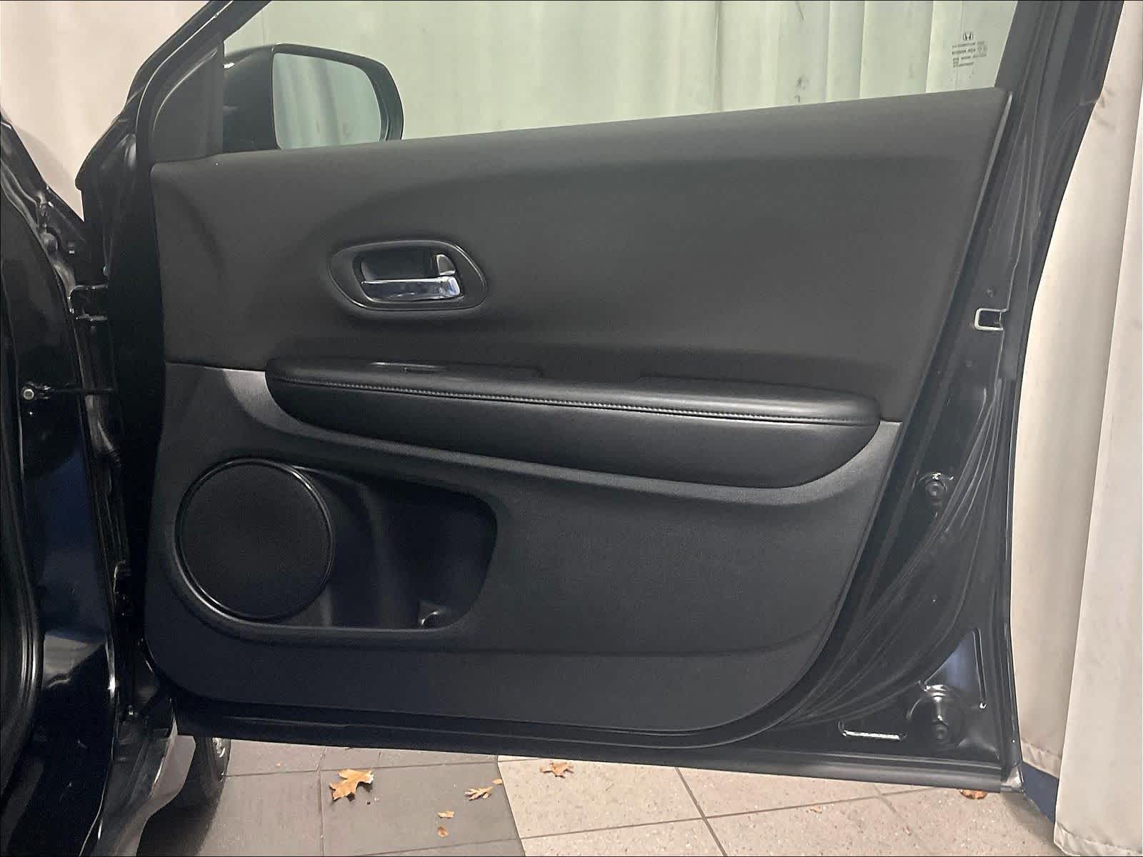 2018 Honda HR-V LX - Photo 12